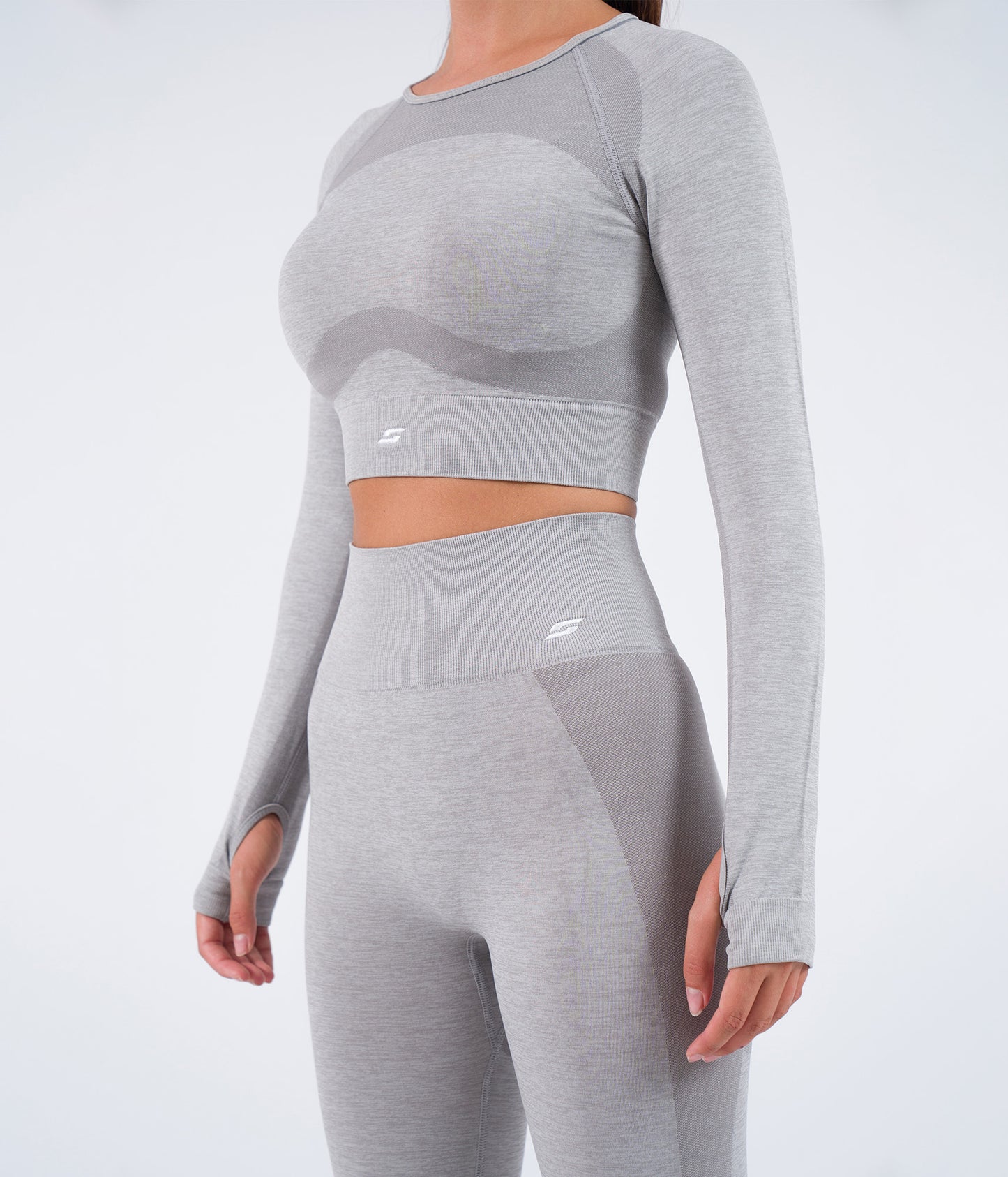 Дамски безшевен екип S-LINE